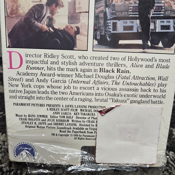 Black Rain VHS Michael Douglas thriller Paramount Pictures Andy Garcia 1989 - Picture 7 of 11